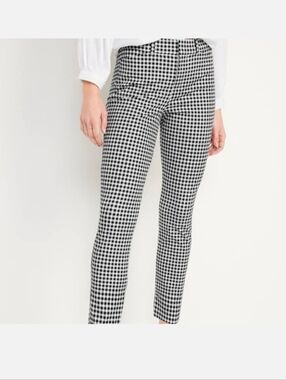 Old Navy Black & White Gingham Slim Ankle Pants - Women